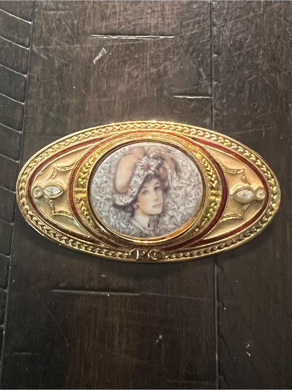 Vintage Avon Victorian Lady Portrait Gold Tone Enamel Rhinestone Brooch Pin